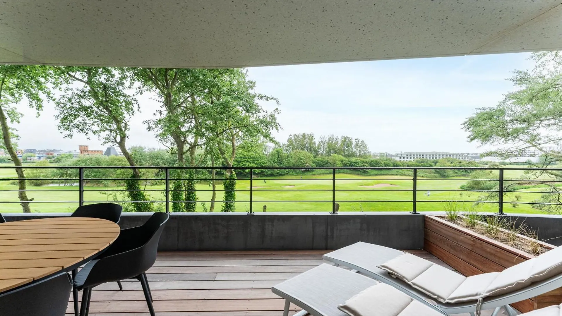 Luxe App Aan Zee Omringd Door Groene Oase - 6P Ostend